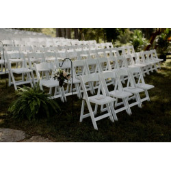 White Foldable Chair (rent) White Foldable Chair (rent)